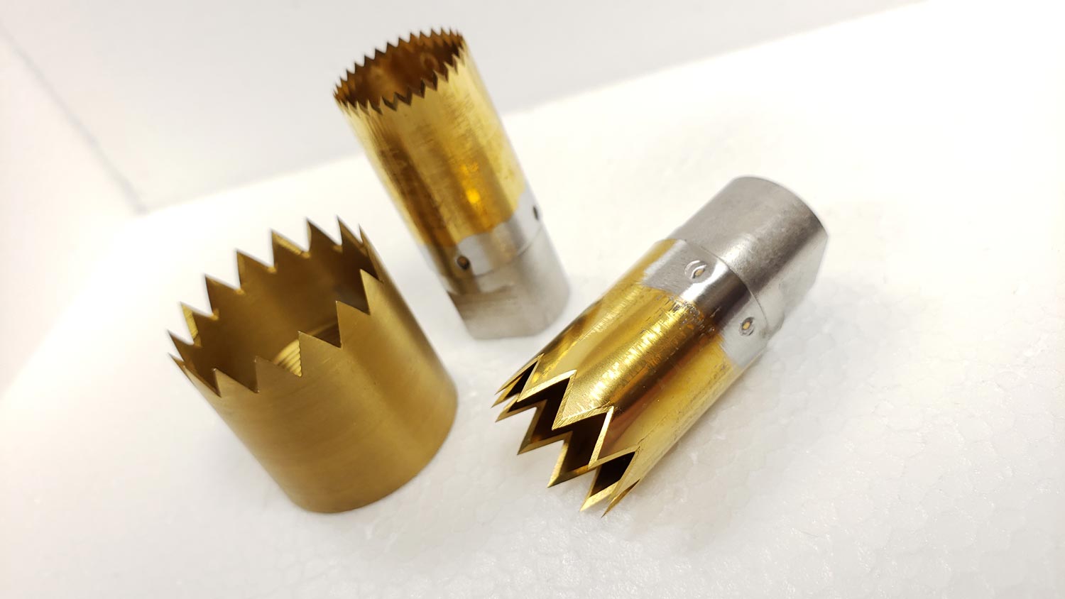 toothed vs. die cut punches offer different cutting solutions for packaging pouch manufacturers